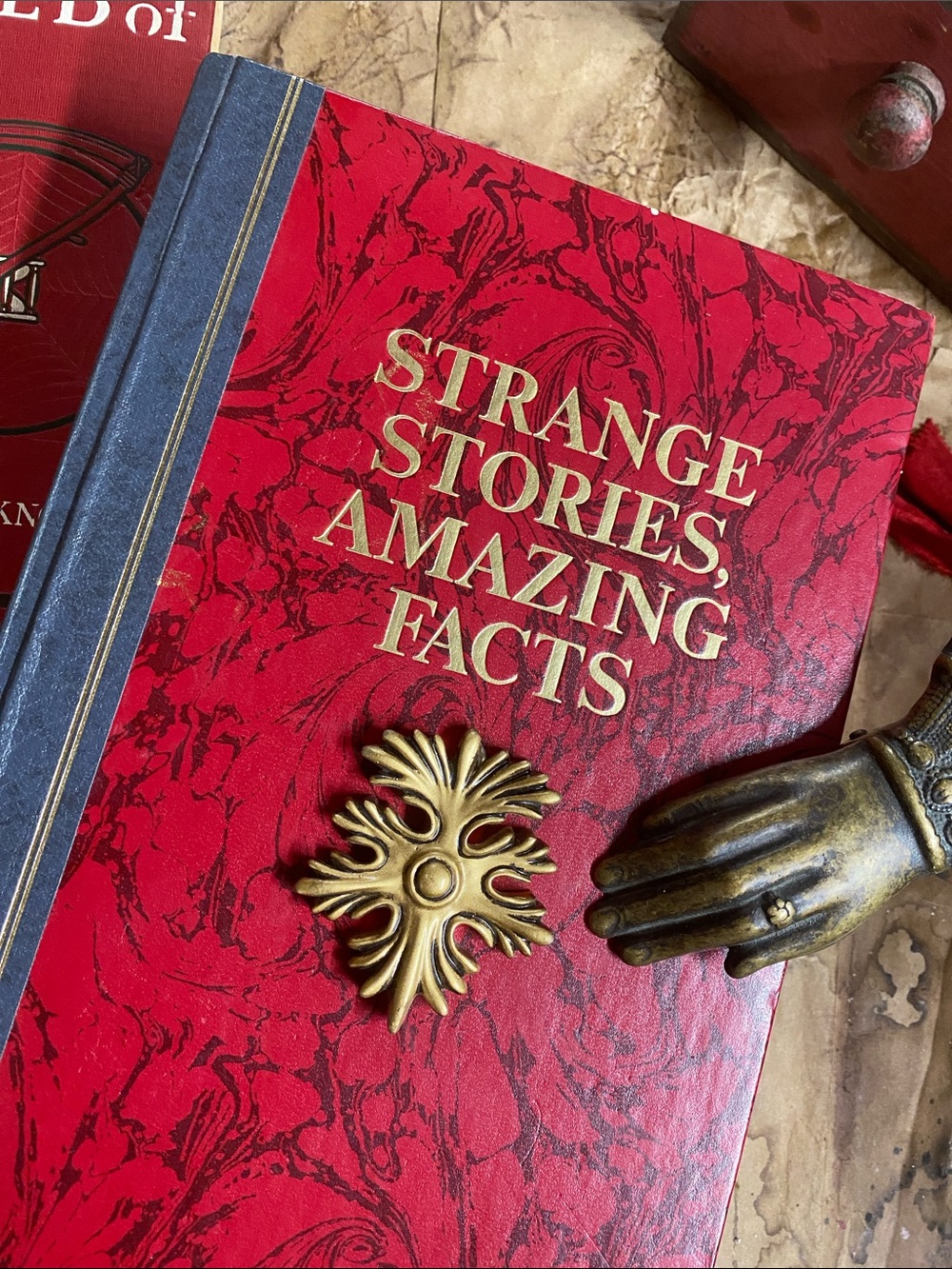 1976 Y2K Strange Stories, Amazing Facts Gold Embossed Hardcover Book Like New